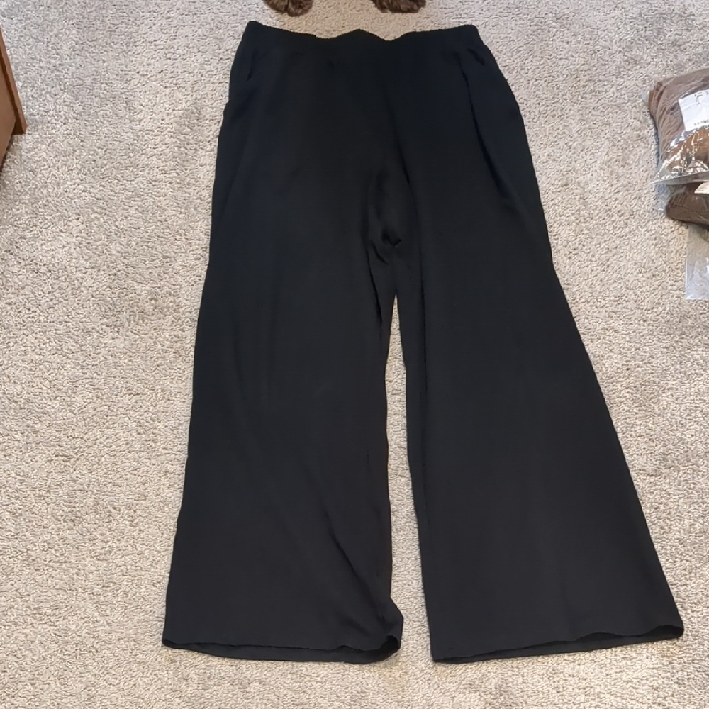 Natural Waist Wide-leg Pant